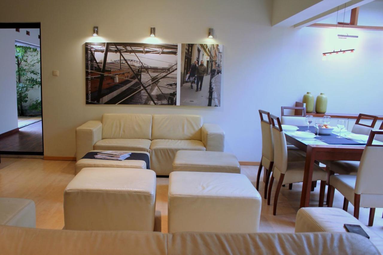Apartment With Garden In City Center Krasków Exterior foto
